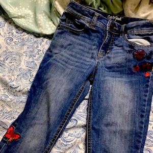 A kids pants size 6X really comfortable for winter and cold seasons